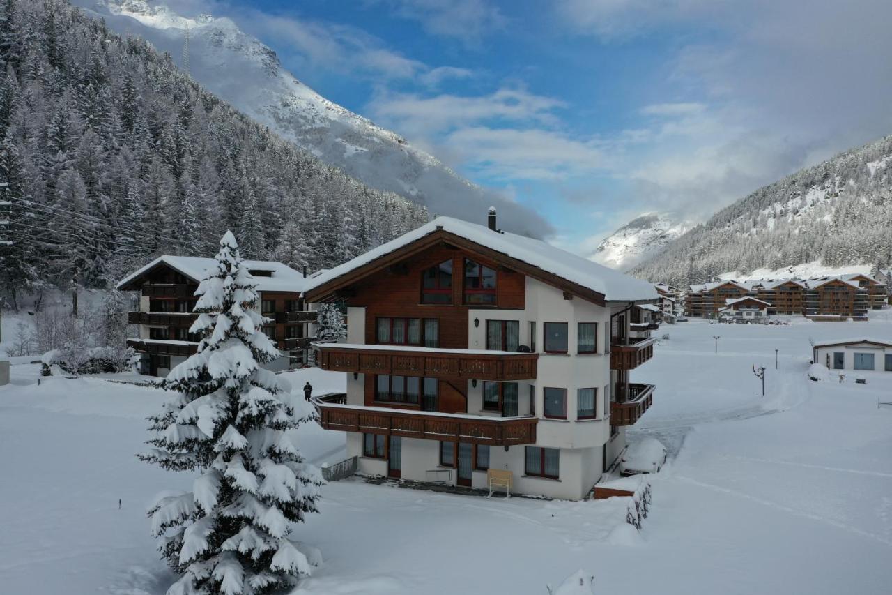 Ferienhaus Antigua Saas-Grund Buitenkant foto