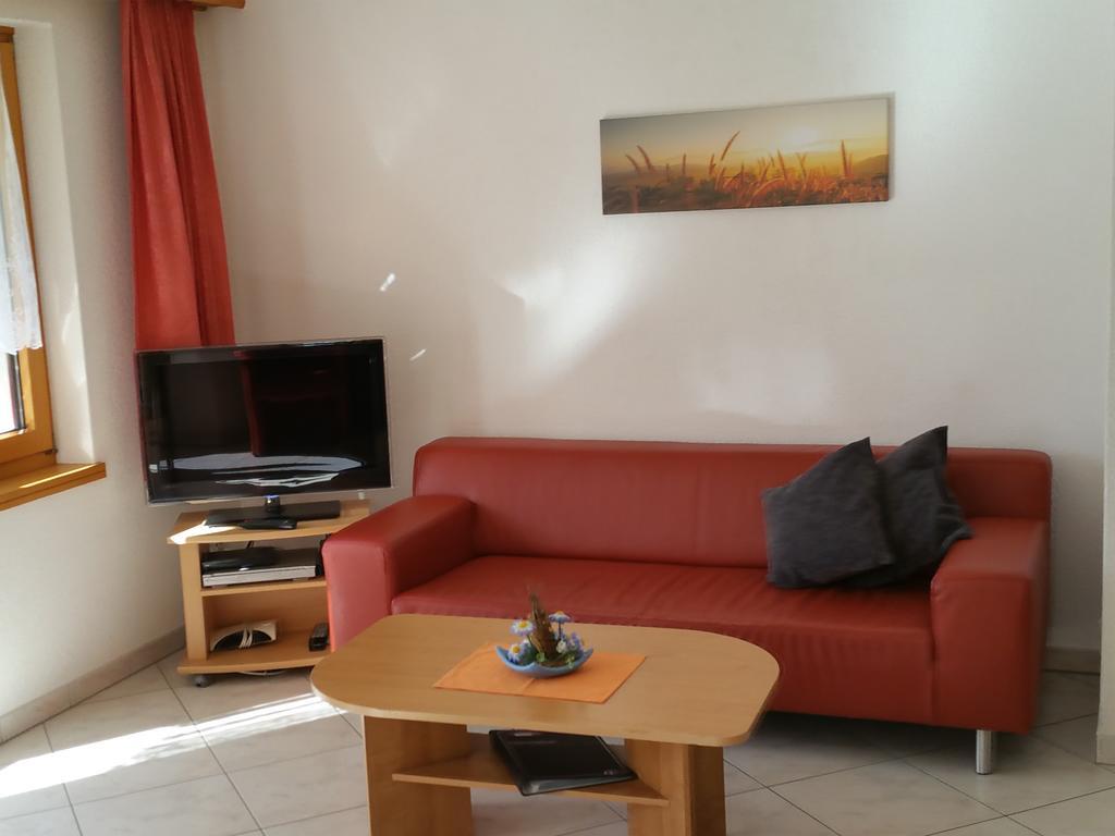 Ferienhaus Antigua Saas-Grund Kamer foto